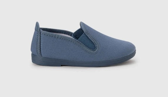 Canva Slip-On Kung Fu Style