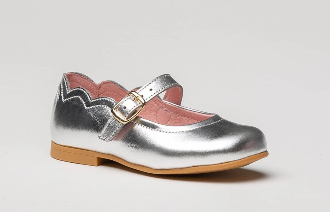 Scalloped Merceditas