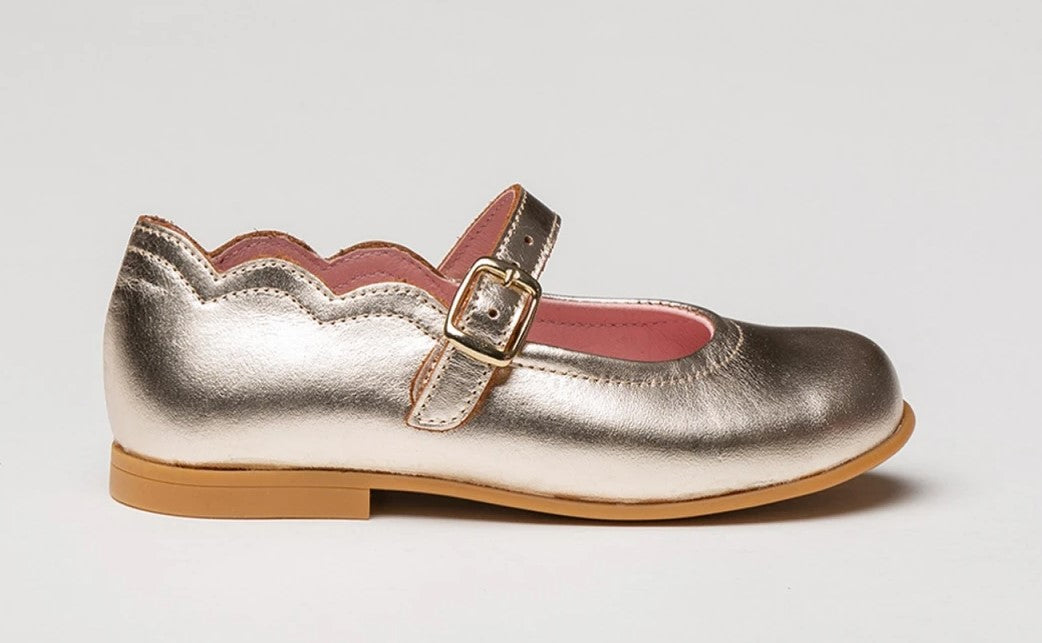 Scalloped Merceditas